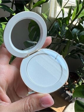 westman atelier vital pressed skincare powder